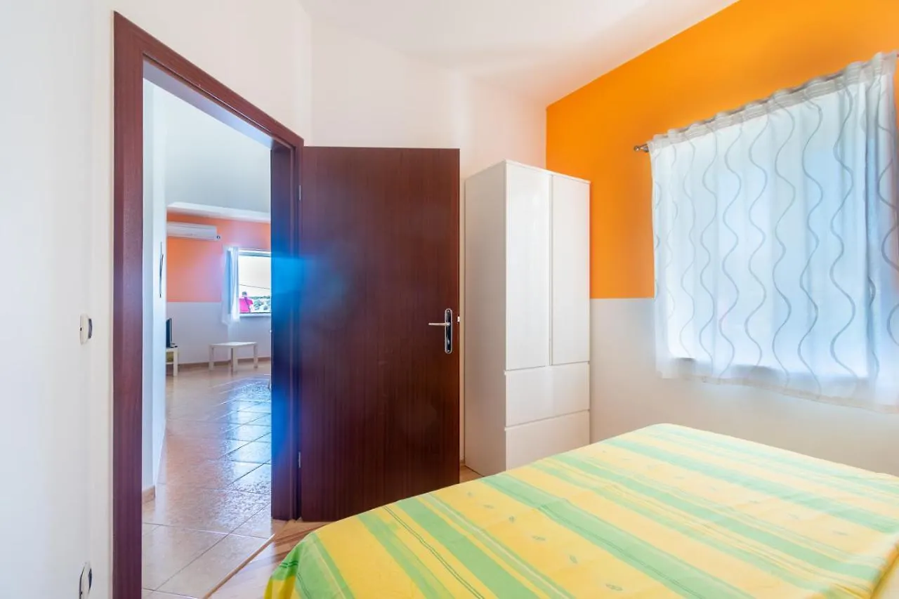 Apartment Marina, The Place With Beautiful Sunset Šimuni 0*,